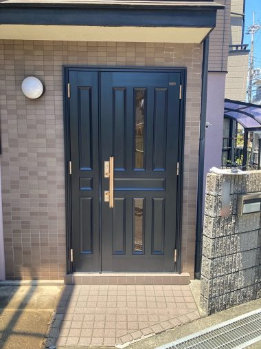 玄関ドア Before イメージ