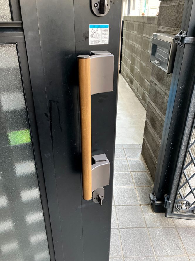 玄関ドア After イメージ